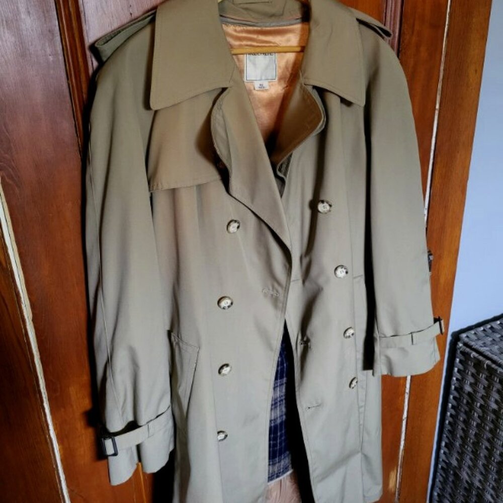 Woodmere Double Breasted Vintage Men's Trench Coat